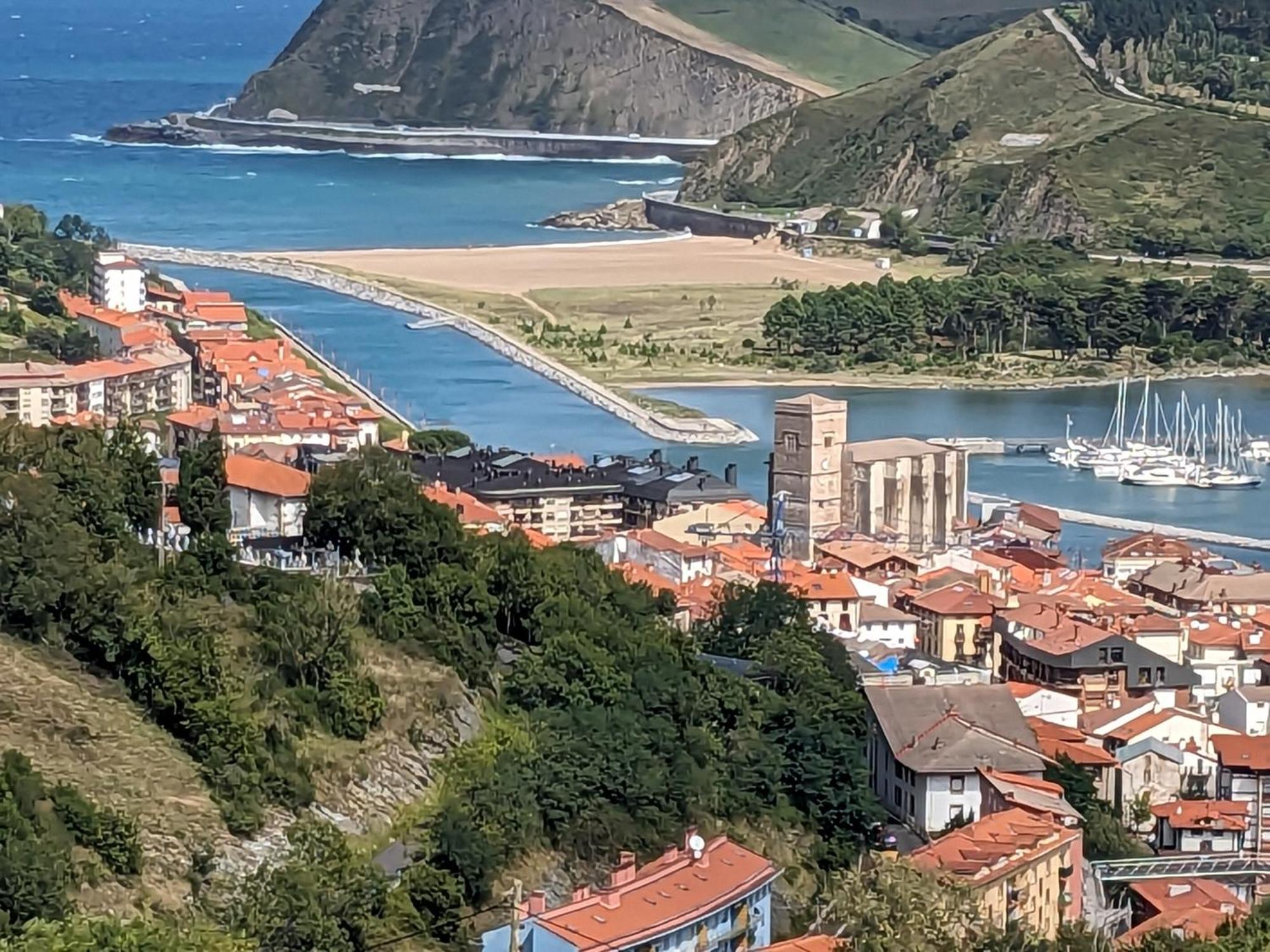 Апартаменты Zumaia Basque Alai Экстерьер фото